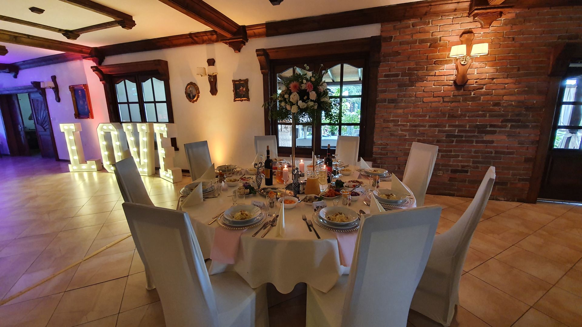 Aperitif nad jeziorem